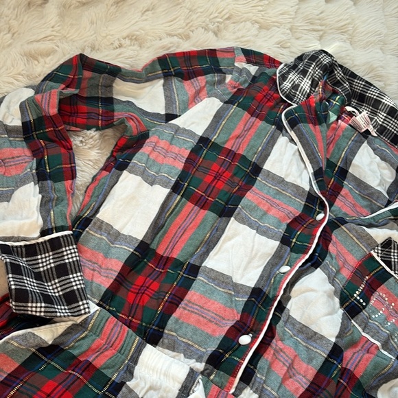 Victoria’s Secret Plaid Romper – Size Medium | Cozy Girl Aesthetic | Button-Down - Picture 3 of 7